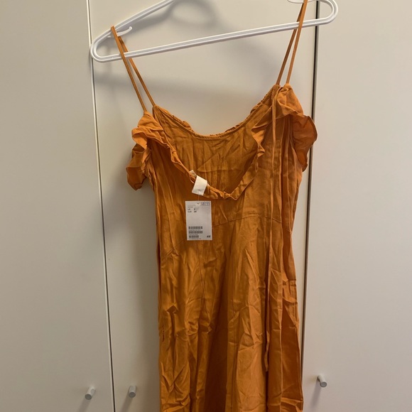 New With Tags H&M Dress. - Picture 5 of 5